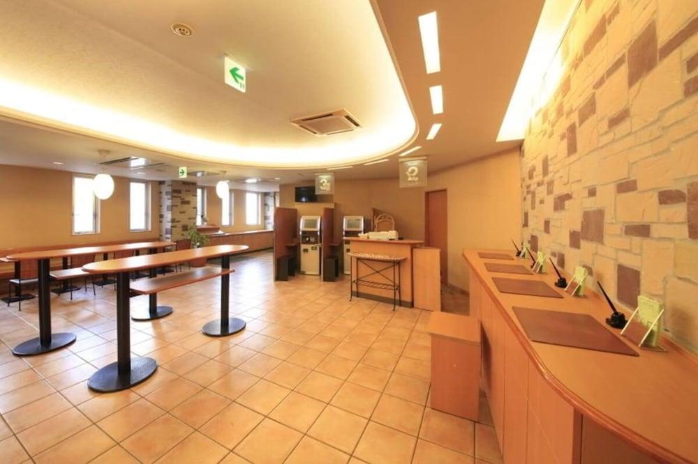Washington R&B Hotel Kumagaya Ekimae Екстер'єр фото