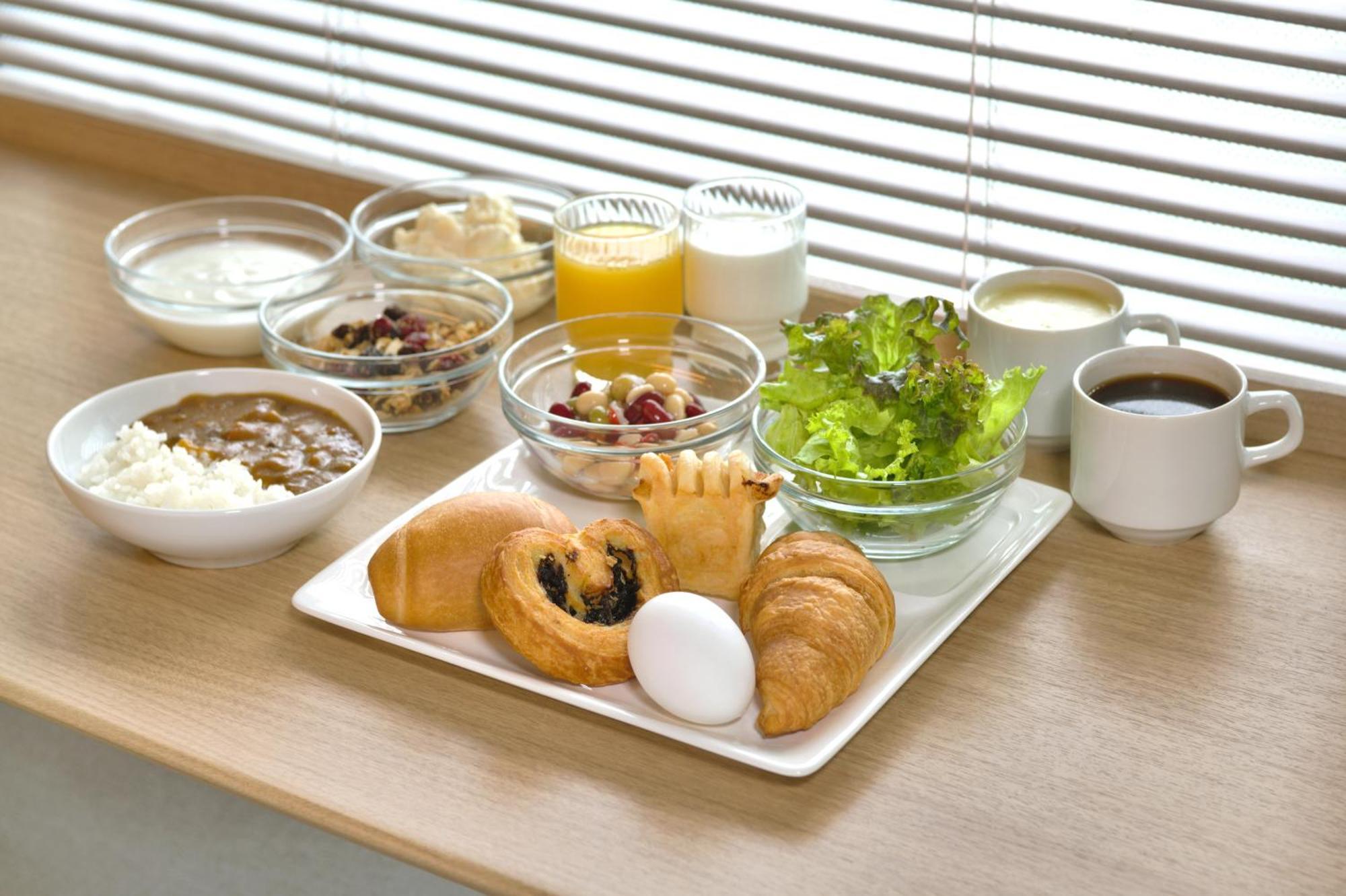 Washington R&B Hotel Kumagaya Ekimae Екстер'єр фото